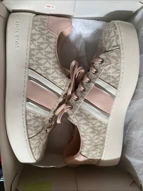 Michael Kors Beige & Blush Logo-Print Platform Sneakers